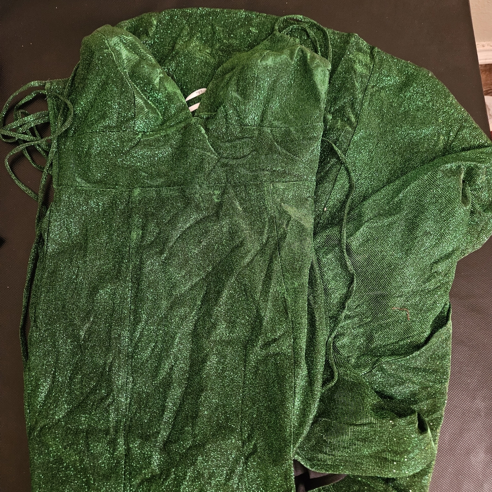 Lulu's Shimmering Emerald Evening Dress - Picture 5 of 6